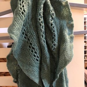 Green infinity scarf